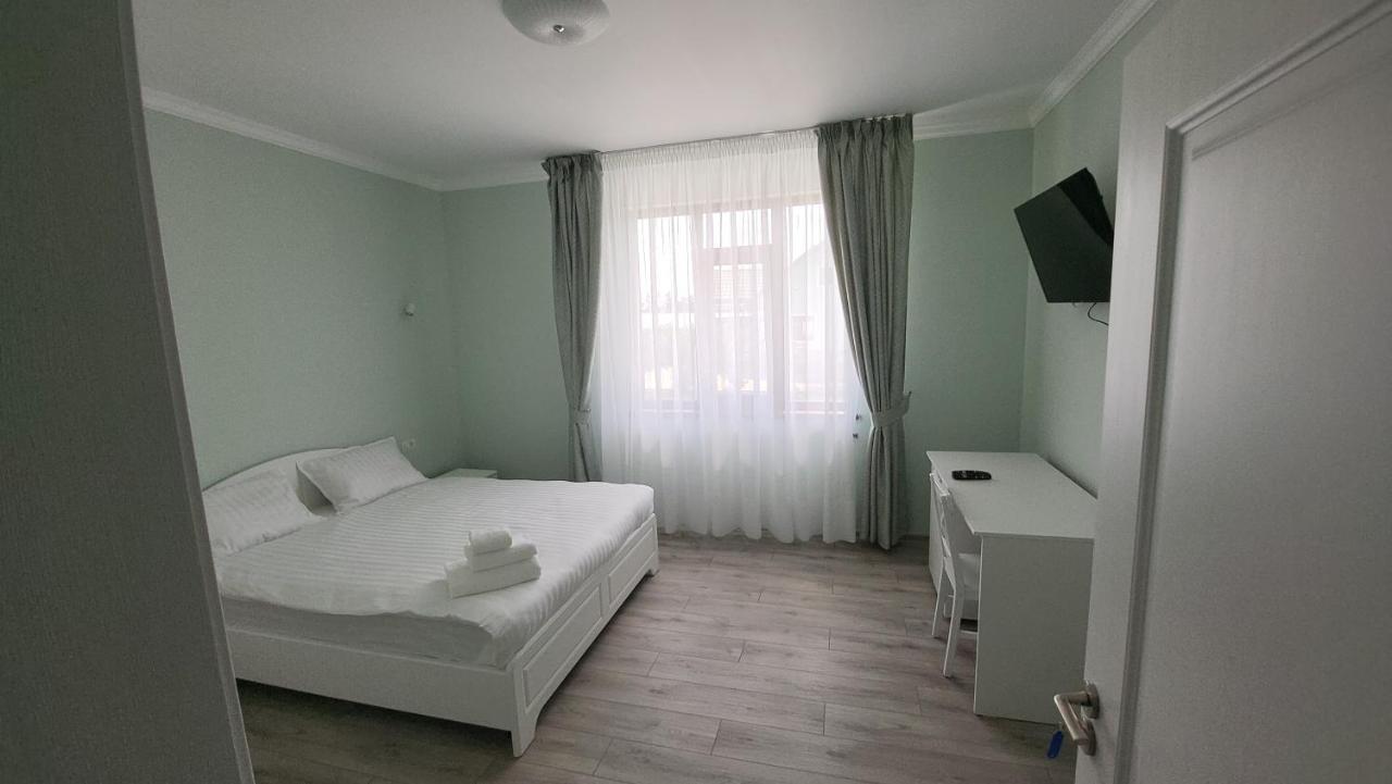Colt De Rai Bed & Breakfast Hirtoape ภายนอก รูปภาพ