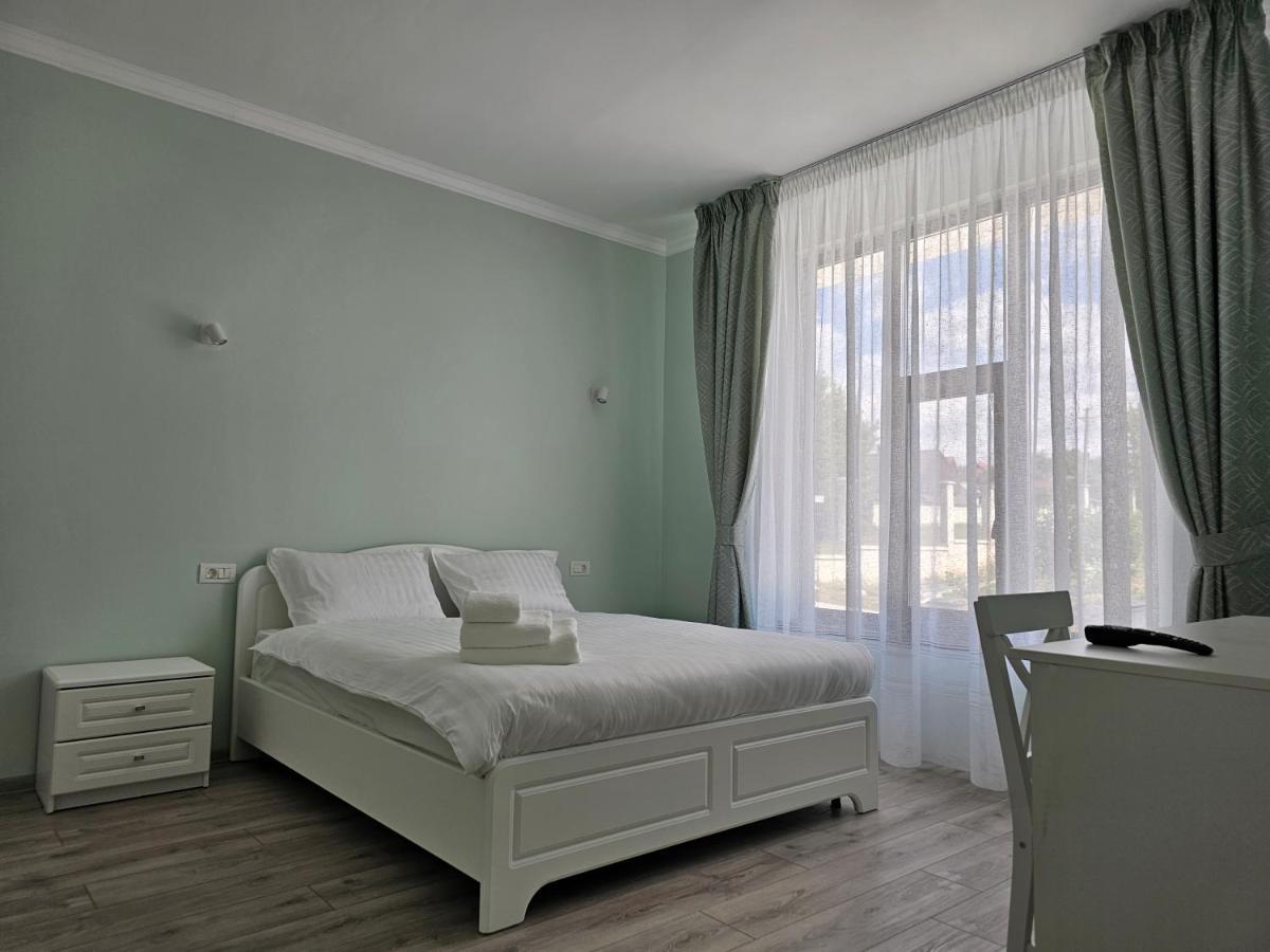 Colt De Rai Bed & Breakfast Hirtoape ภายนอก รูปภาพ